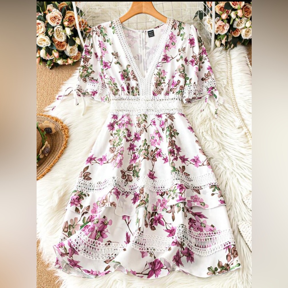 White Floral Print Lace Hem Dress
